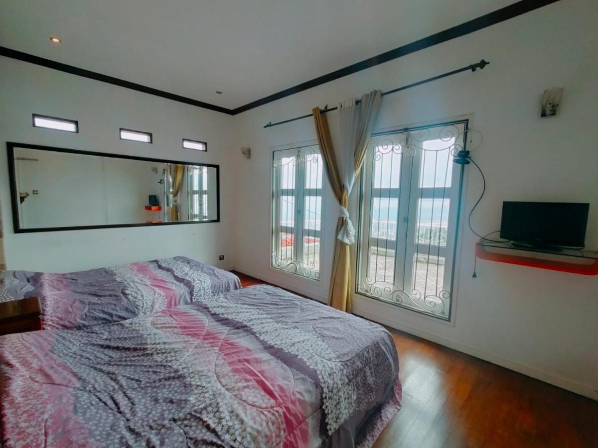 Villa Santika Puncak Pass Cimacan Екстериор снимка