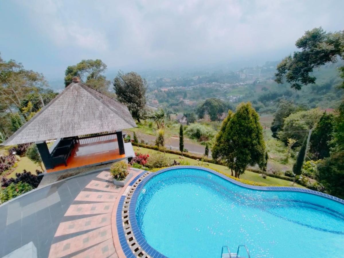 Villa Santika Puncak Pass Cimacan Екстериор снимка