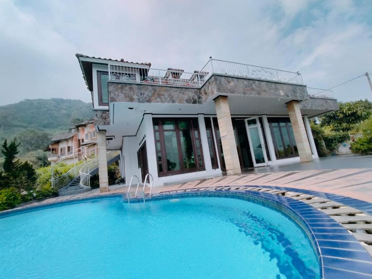 Villa Santika Puncak Pass Cimacan Екстериор снимка