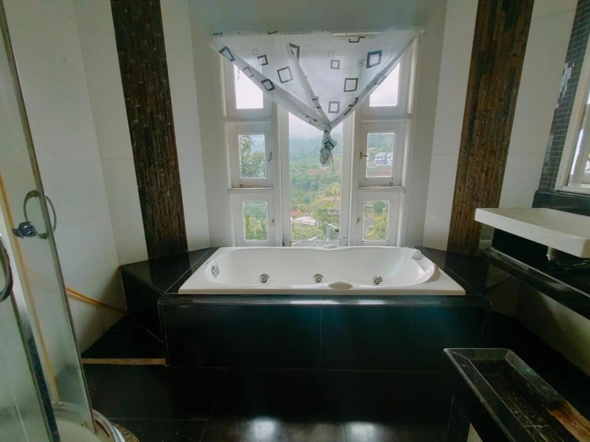 Villa Santika Puncak Pass Cimacan Екстериор снимка