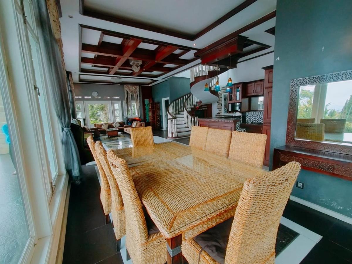 Villa Santika Puncak Pass Cimacan Екстериор снимка