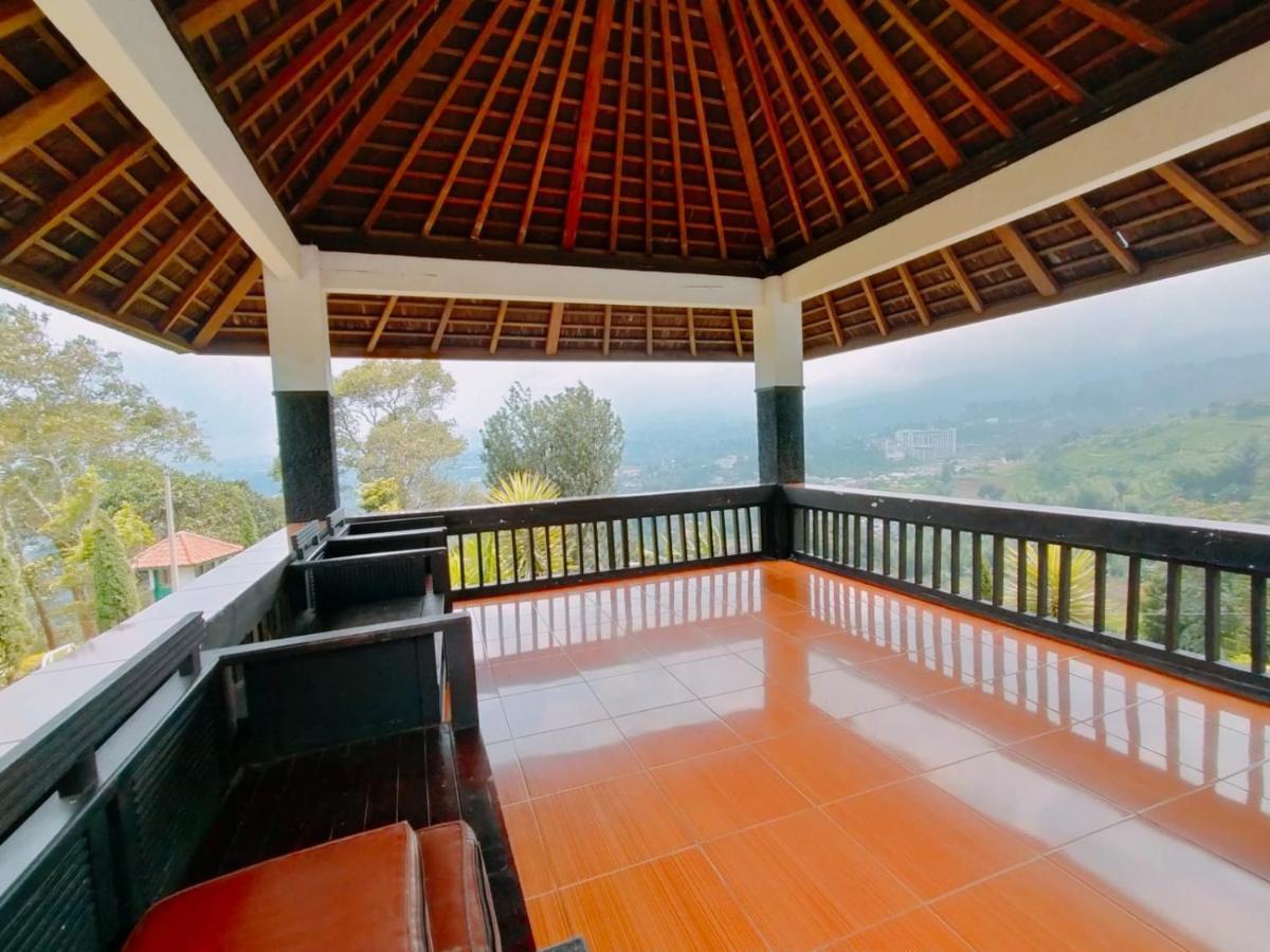 Villa Santika Puncak Pass Cimacan Екстериор снимка